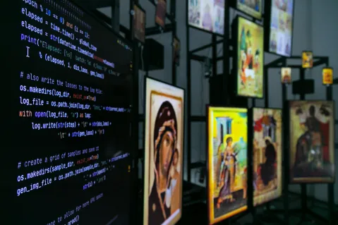 Kritina Tica´s Intallation Digital Prayer, Text and Icons visible