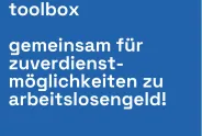 Logo mit weißem Text auf blauem Hintergrund: "toolbox, gemeinsam für Zuverdienstmöglichkeiten."
